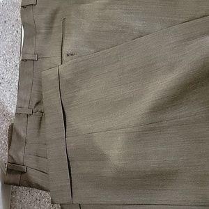 Hickey Freeman Size 39 wool pleated pants, cuff 29". Excellent condition.